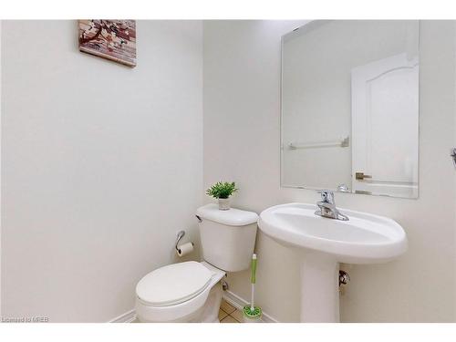 3343 Cline Street, Burlington, ON - Indoor Photo Showing Bathroom