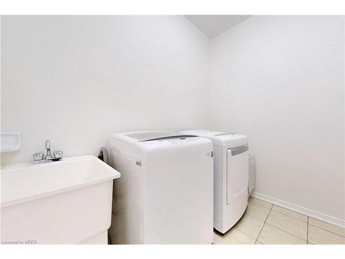 3343 Cline Street, Burlington, ON - Indoor Photo Showing Laundry Room