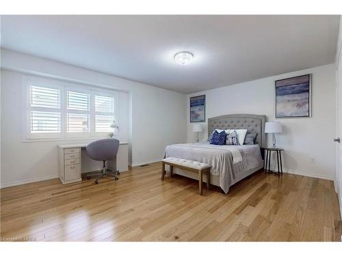 3343 Cline Street, Burlington, ON - Indoor Photo Showing Bedroom