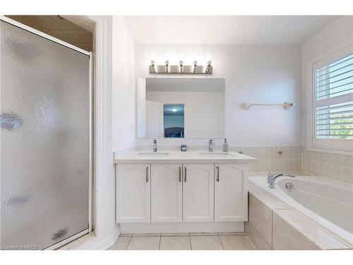 3343 Cline Street, Burlington, ON - Indoor Photo Showing Bathroom