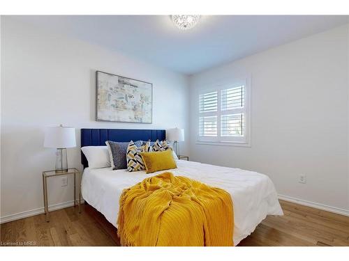 3343 Cline Street, Burlington, ON - Indoor Photo Showing Bedroom