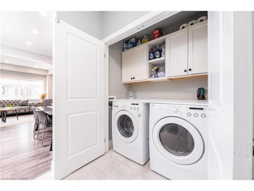 172 Hollybrook Trail Trail, Kitchener, ON - Indoor Photo Showing Laundry Room