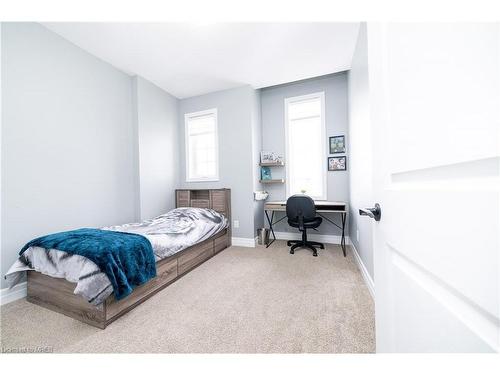 172 Hollybrook Trail Trail, Kitchener, ON - Indoor Photo Showing Bedroom