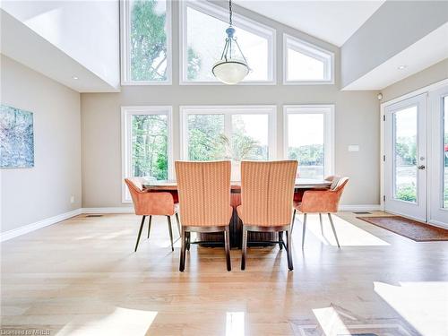 9 Fallbrook Lane, Cambridge, ON - Indoor Photo Showing Dining Room