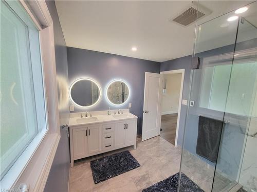 2141 Cartier Crescent, Burlington, ON - Indoor Photo Showing Other Room