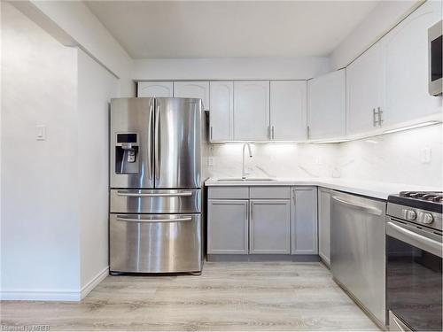 374 Book Road, Grimsby, ON - Indoor Photo Showing Kitchen