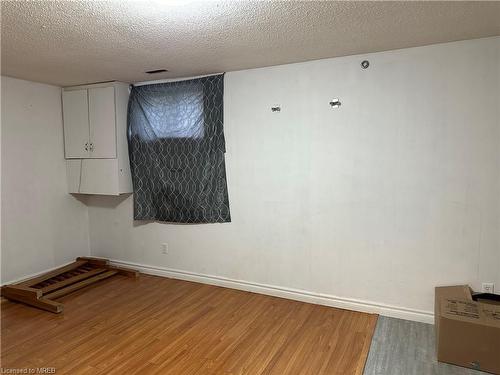 11-490 Third Street, London, ON - Indoor Photo Showing Other Room