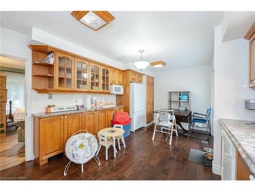 9 Ridge Drive, Oakville, ON - Indoor Photo Showing Kitchen