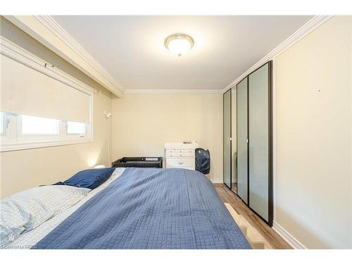 9 Ridge Drive, Oakville, ON - Indoor Photo Showing Bedroom