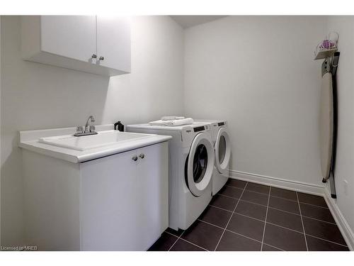 395 Humphrey Street Street, Hamilton, ON - Indoor Photo Showing Laundry Room