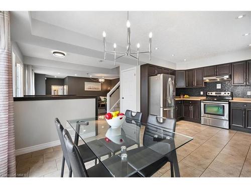 32-105 Bard Boulevard Boulevard, Guelph, ON - Indoor Photo Showing Kitchen