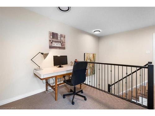 32-105 Bard Boulevard Boulevard, Guelph, ON - Indoor Photo Showing Office