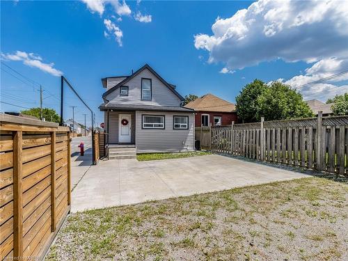 195 Tragina Avenue N, Hamilton, ON - Outdoor