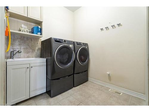 149 Shephard Avenue Avenue, Alliston, ON - Indoor Photo Showing Laundry Room