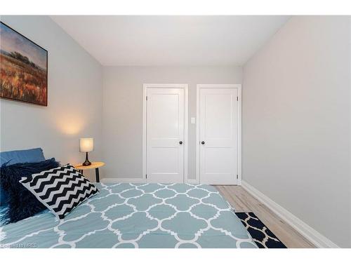 83 Grange Avenue, Welland, ON - Indoor Photo Showing Bedroom