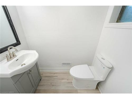 83 Grange Avenue, Welland, ON - Indoor Photo Showing Bathroom