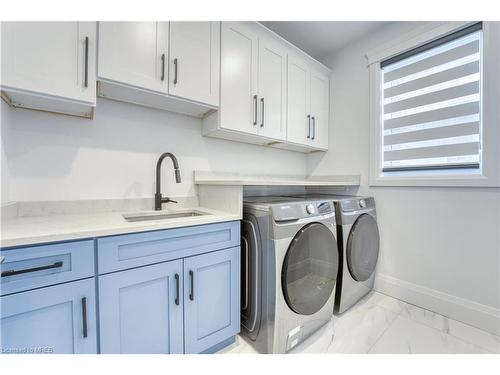 3530 Fiorina Street, Lasalle, ON - Indoor Photo Showing Laundry Room