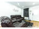 141 Mcanulty Boulevard, Hamilton, ON  - Indoor Photo Showing Living Room 