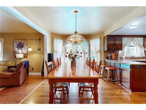 5270 Giacco Court, Mississauga, ON - Indoor Photo Showing Dining Room