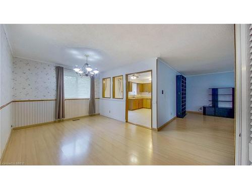 91 Fergus Avenue, Richmond Hill, ON - Indoor Photo Showing Other Room