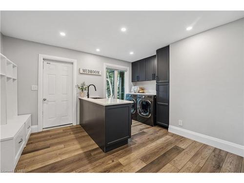 102 Concession 11 E, Hamilton, ON - Indoor Photo Showing Laundry Room