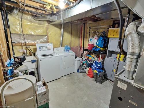 48 Dunsmore Lane, Barrie, ON - Indoor Photo Showing Laundry Room