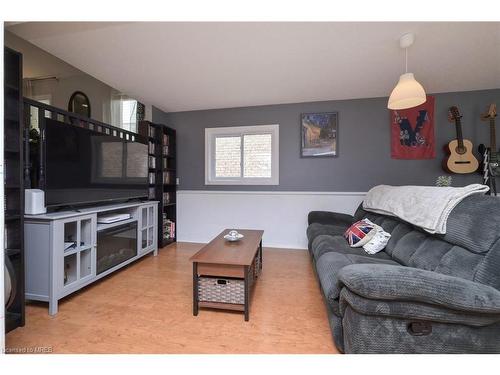 29 Rose Street, Orangeville, ON - Indoor Photo Showing Living Room