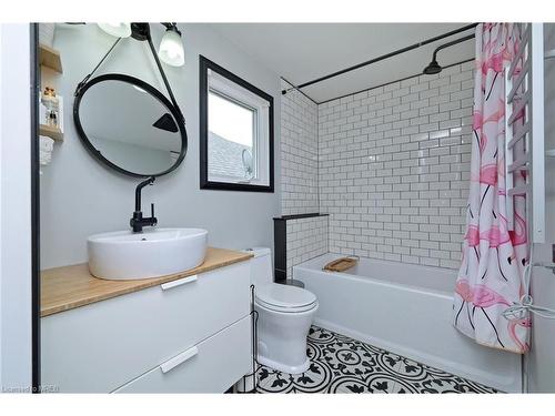 29 Rose Street, Orangeville, ON - Indoor Photo Showing Bathroom