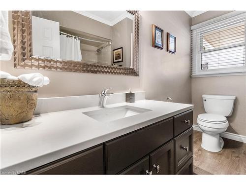 72 Richelieu Drive, St. Catharines, ON - Indoor Photo Showing Bathroom