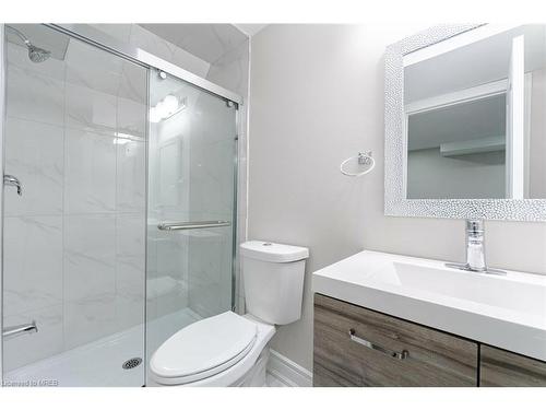 351 Royal West Drive Drive, Brampton, ON - Indoor Photo Showing Bathroom