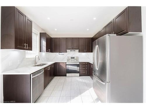 351 Royal West Drive, Brampton, ON - Indoor Photo Showing Kitchen With Double Sink With Upgraded Kitchen