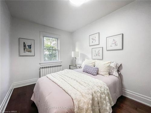 348 Roselawn Avenue, Toronto, ON - Indoor Photo Showing Bedroom