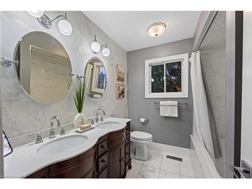 6764 Snow Goose Lane, Mississauga, ON - Indoor Photo Showing Bathroom