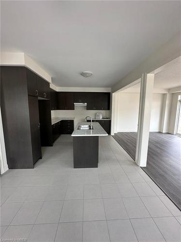 67 Bloomfield Crescent, Cambridge, ON - Indoor Photo Showing Kitchen