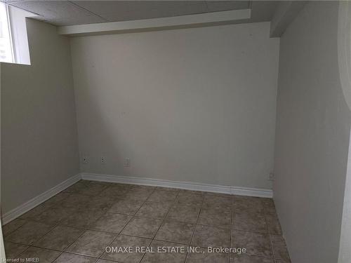 62 Raspberry Trail, Thorold, ON - Indoor Photo Showing Other Room