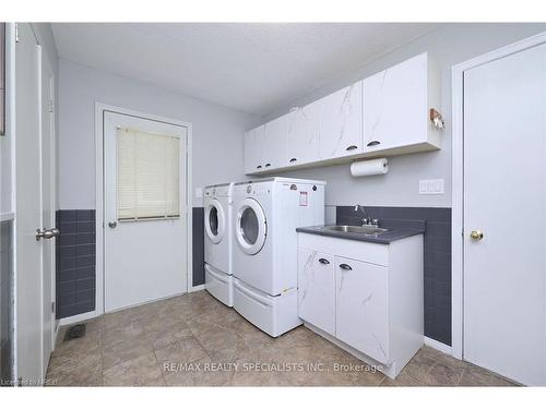 41 Passmore Avenue, Orangeville, ON - Indoor Photo Showing Laundry Room