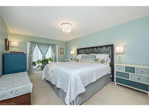 41 Passmore Avenue, Orangeville, ON - Indoor Photo Showing Bedroom