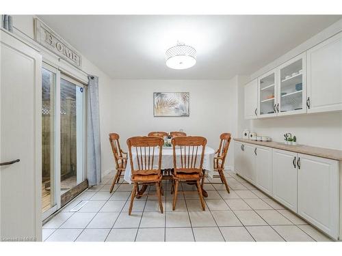 20 Flint Drive, Kitchener, ON - Indoor Photo Showing Dining Room