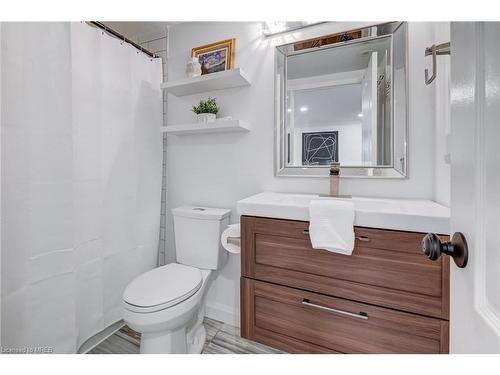 368-3 Everson Drive, Toronto, ON - Indoor Photo Showing Bathroom