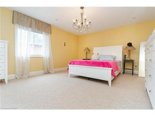 85 Blackburn Drive, Brantford, ON - Indoor Photo Showing Bedroom