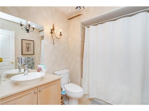 85 Blackburn Drive, Brantford, ON - Indoor Photo Showing Bathroom
