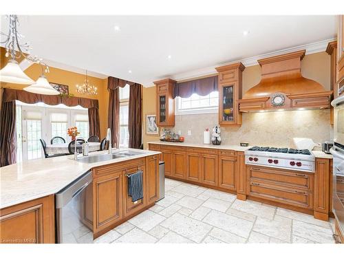 85 Blackburn Drive, Brantford, ON - Indoor Photo Showing Kitchen With Double Sink With Upgraded Kitchen