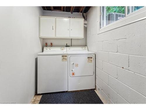 143 Broker Drive, Hamilton, ON - Indoor Photo Showing Laundry Room