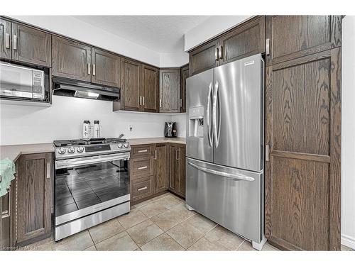 573 Forman Avenue, Stratford, ON - Indoor Photo Showing Kitchen