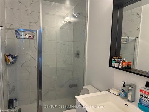 4065 Confederation Parkway, Mississauga, ON - Indoor Photo Showing Bathroom