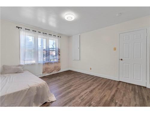 152 Binscarth Road, Kitchener, ON - Indoor Photo Showing Bedroom