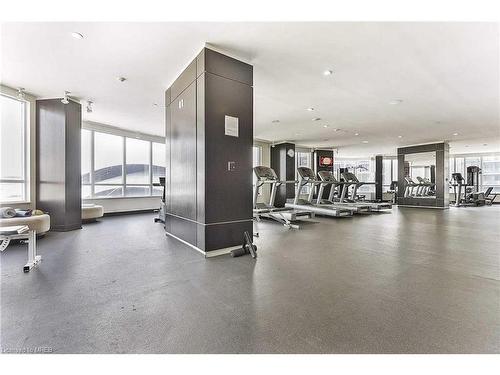 517-20 Blue Jays Way, Toronto, ON - Indoor Photo Showing Gym Room