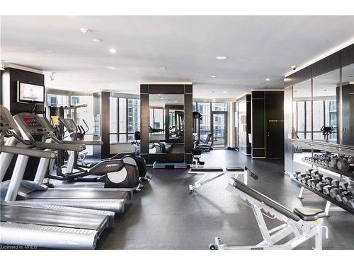 517-20 Blue Jays Way, Toronto, ON - Indoor Photo Showing Gym Room