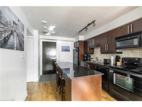 1109-20 Blue Jays Way, Toronto, ON - Indoor Photo Showing Kitchen