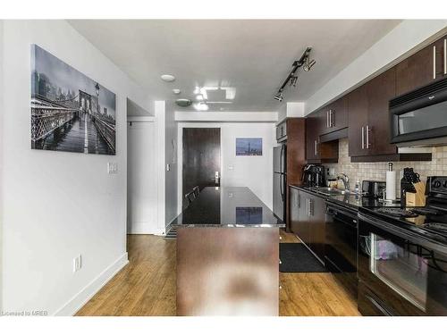 1109-20 Blue Jays Way, Toronto, ON - Indoor Photo Showing Kitchen